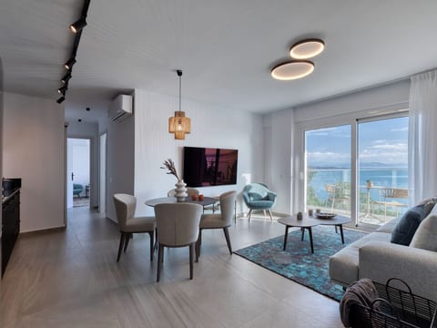 Luxuriöses Apartment mit zwei Schlafzimmern und Meerblick