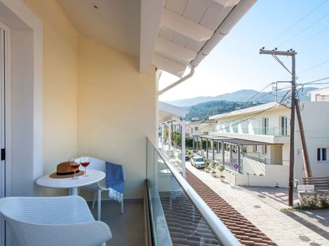 Elegantes Apartment mit zwei Schlafzimmern in Kassiopi