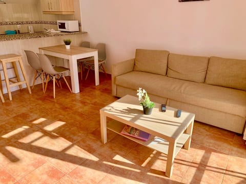 mit Terrasse