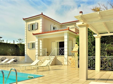 "Sea Wave Villa"