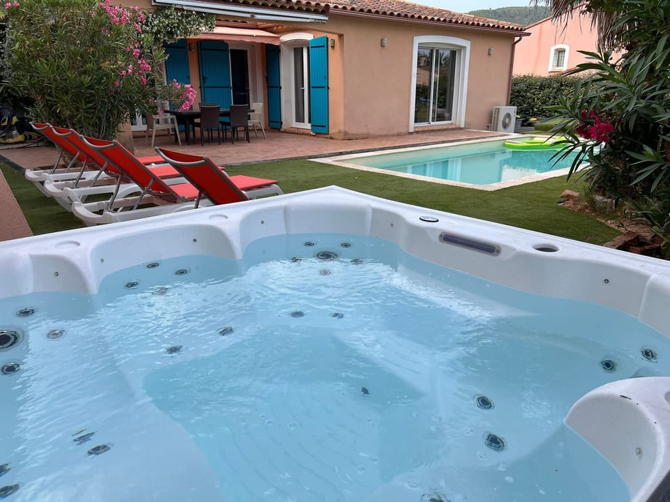 Villa 3 Schlafzimmer beheizter Pool privater Jacuzzi - Taradeau