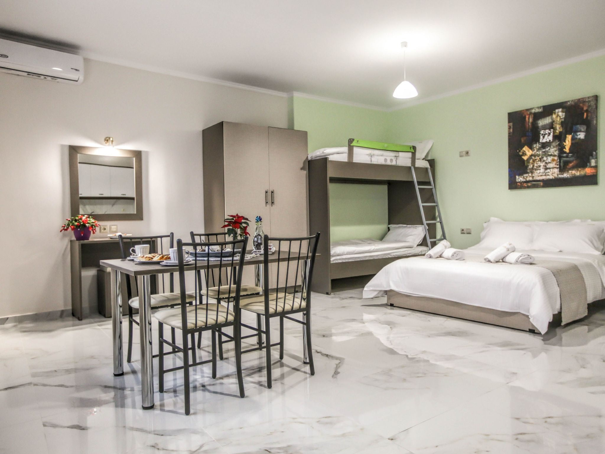 Del Sol Meteora Luxurious Family Suites1