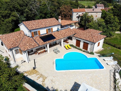 Arton Villa mit beheiztem Pool, in Istrien