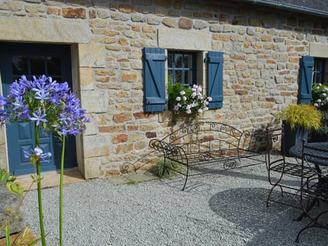 mit eigenem Garten und Grill