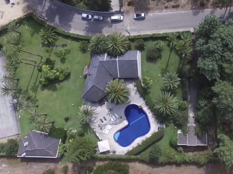 Villa das Palmeiras mit großem Schwimmbad