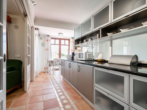 Haus am Flussufer