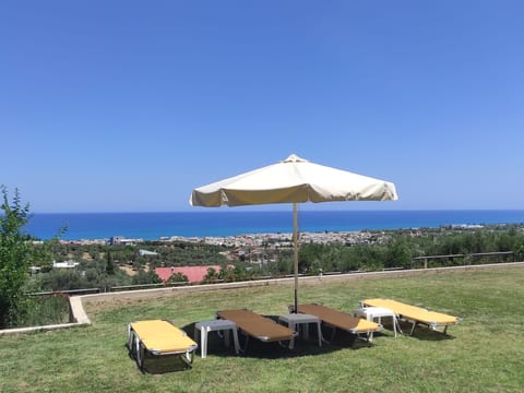 Sea Breeze Villa, atemberaubender Garten mit Meerblick