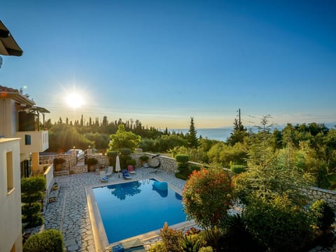 Zwei Villen mit privatem Pool, Aussicht, sehr nah an den Stränden