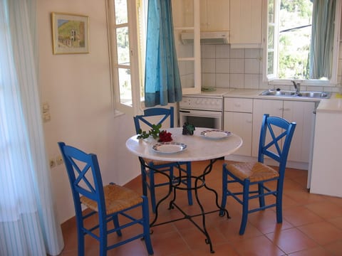 Wohnung mit gemeinsamem großen Pool und Kinderbecken