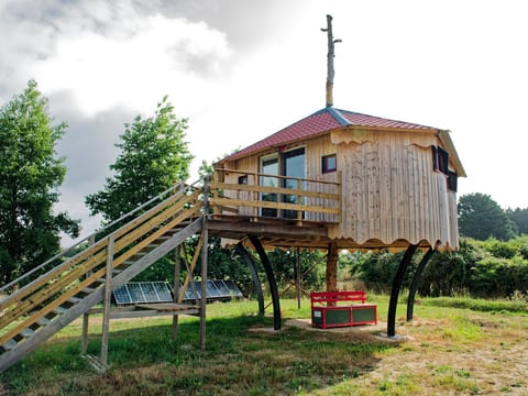 Baumhütte