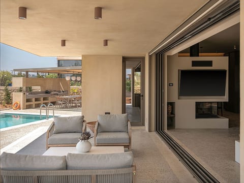"Villa Portokalea", direkt am Meer