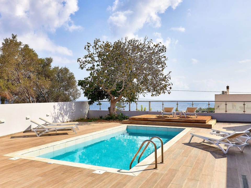 Villa Emilia - Ihr Feriendomizil mit privatem Pool - Agia Pelagia