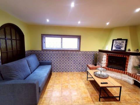 Das Haus Bairrada mit freier Garage