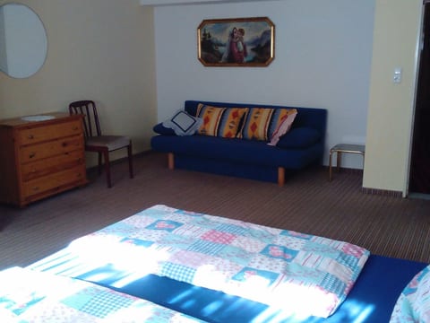 Appartement mit Garten, Grill und Terrasse