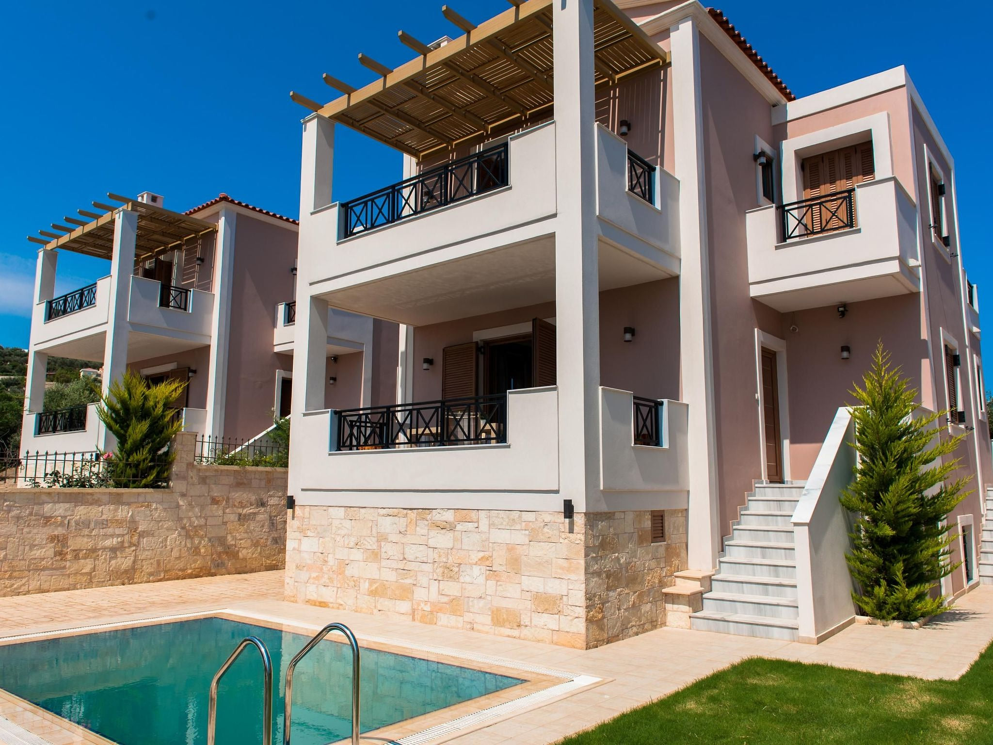 Ferienvilla Natur mit Pool und Terrasse