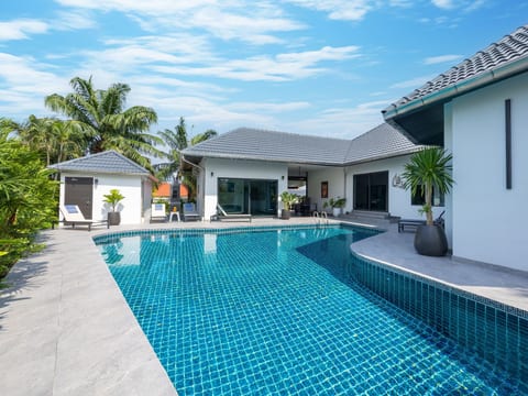 Villa Waree Minuten vom Meer und Strand entfernt