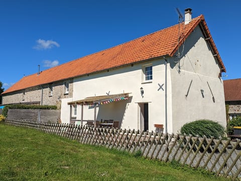 Helles, offenes Ferienhaus, Gemeinschaftspool Hunde