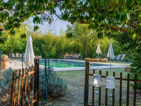 Wohnung 'Molinello pini' mit Schwimmbad