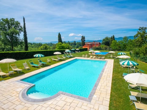 Wohnung 'Quercia T4 rota' mit Schwimmbad