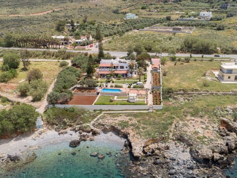 Villa am Strand mit privatem Swimmingpool und Me
