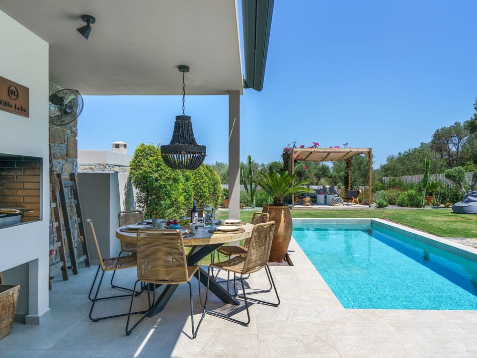 Neu gebaute Villa mit privatem Pool und BBQ - Adele