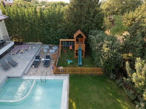 Kostenloses Frühstück, Pools, Kinderbereich, für 20 Gäste