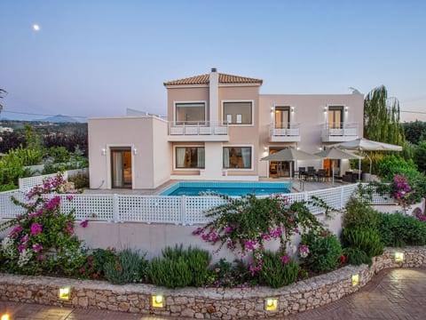 Familienvilla Antonios mit privatem Pool in der