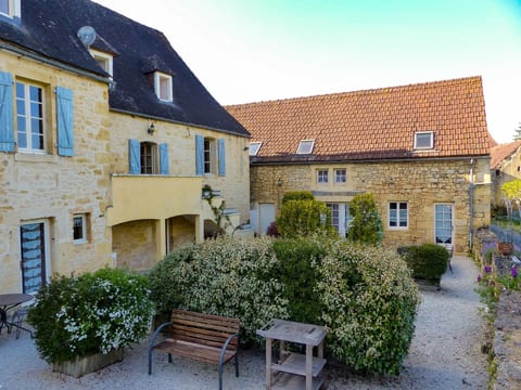 Ehemaliger Bauernhof Le Bonheur in Sainte-Mondane