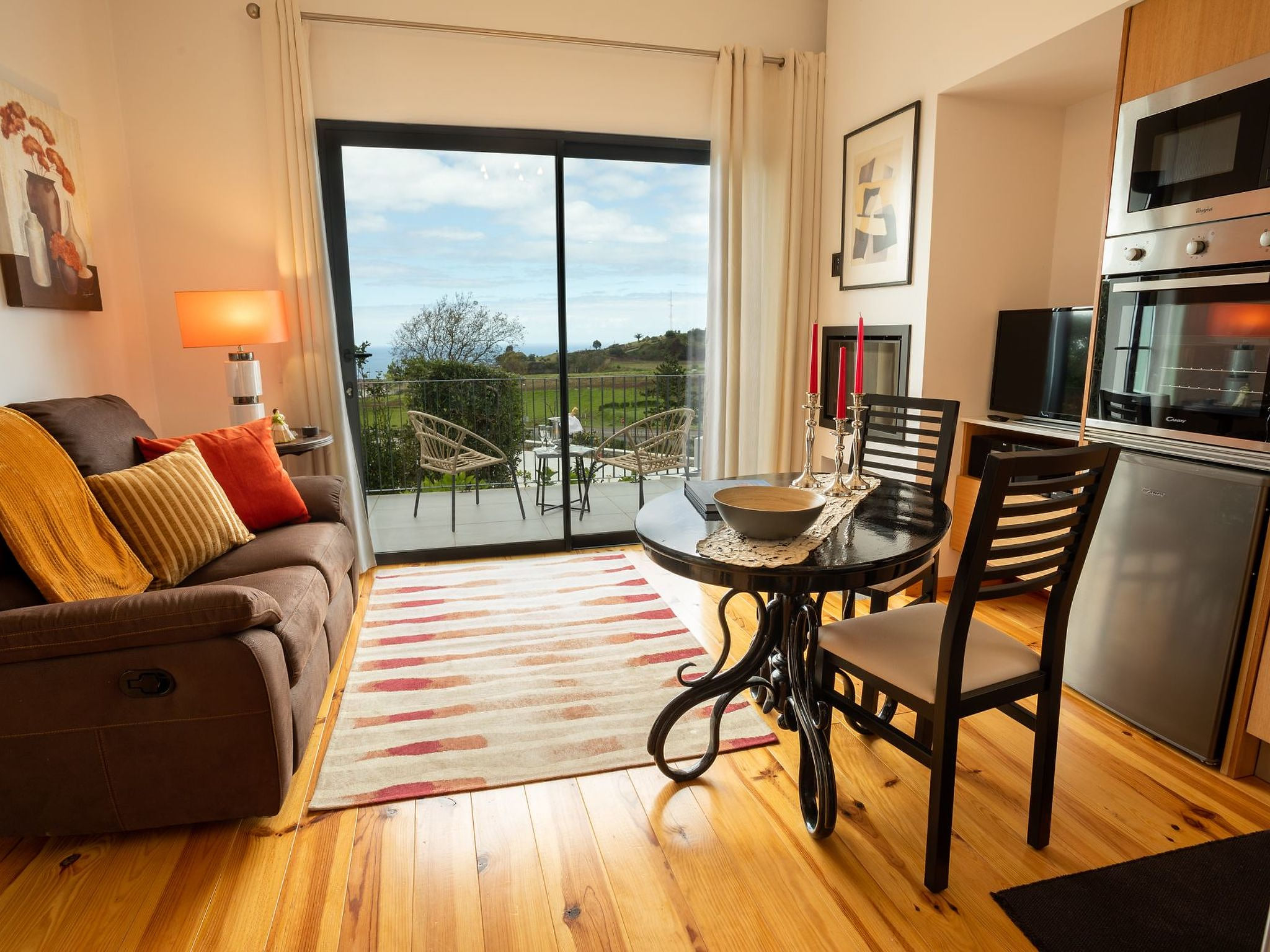 Tradicampo Öko-Landhäuser, O Granel