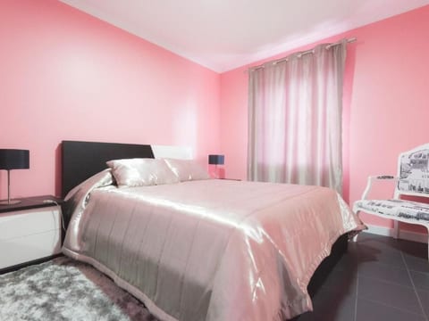 Abraham Sky Haus 1