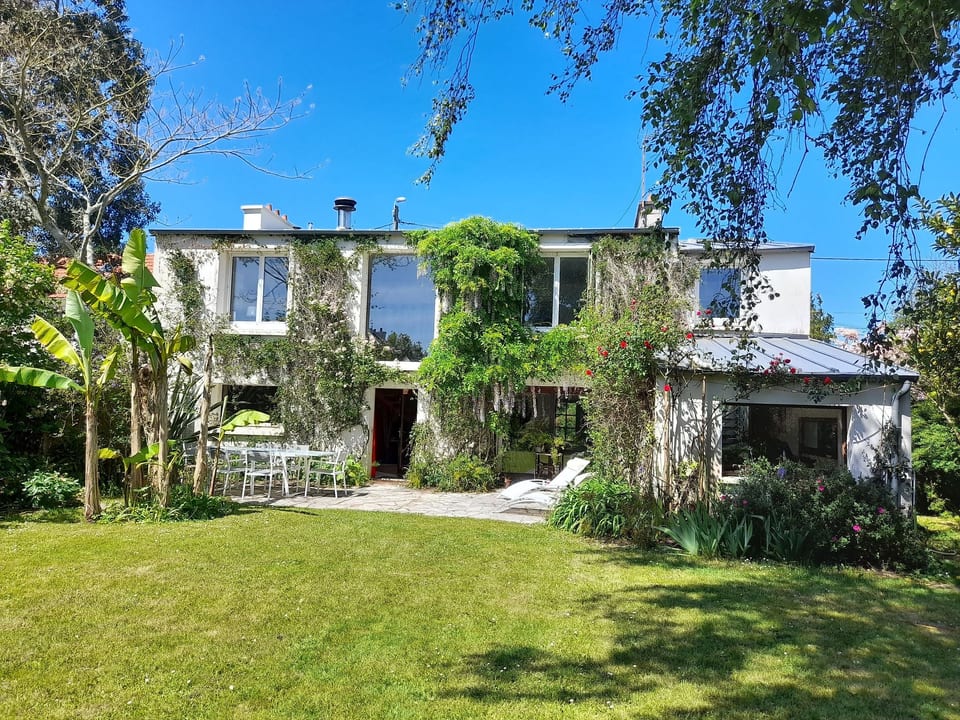 Großes Familienhaus mit schön angelegtem Garten - Brest