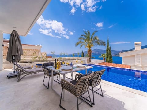 Villa direkt am Meer luxuriös für 4 Personen