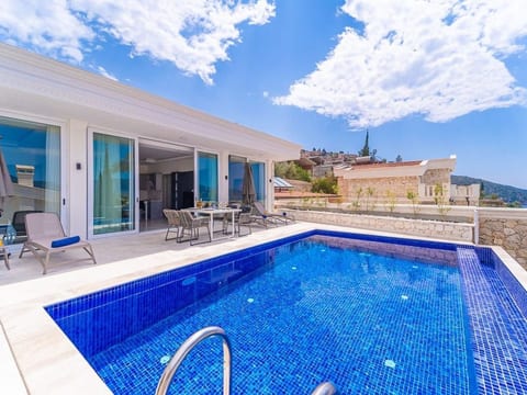 Villa direkt am Meer luxuriös für 4 Personen