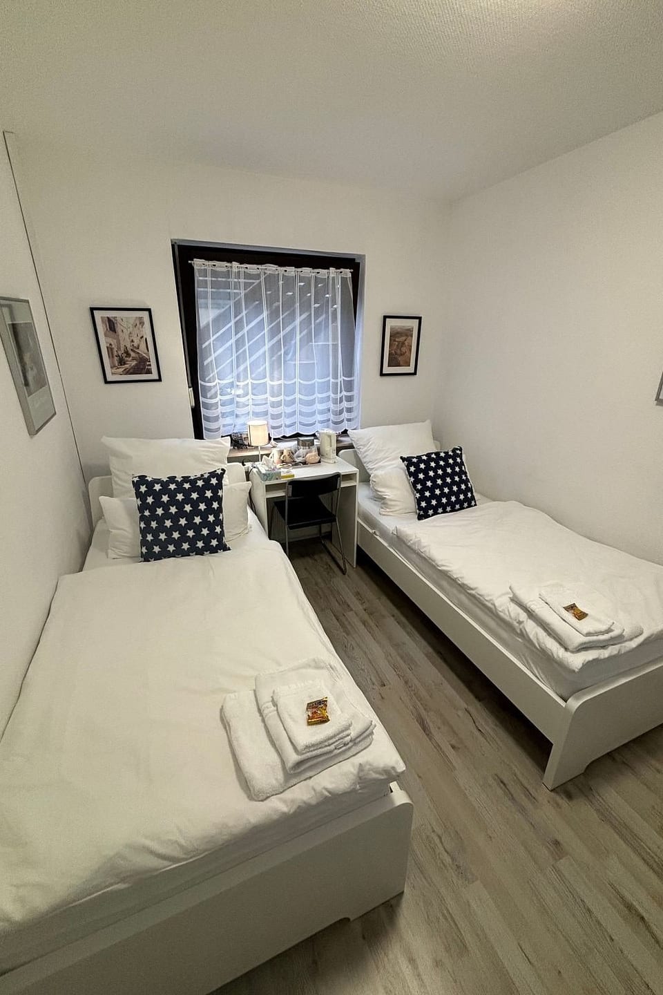 Quartier Wenzelnberg kleines Doppelzimmer Raum 1 - Langenfeld