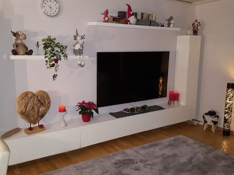 Private Ferienwohnung in Nordenham mit großem Garten