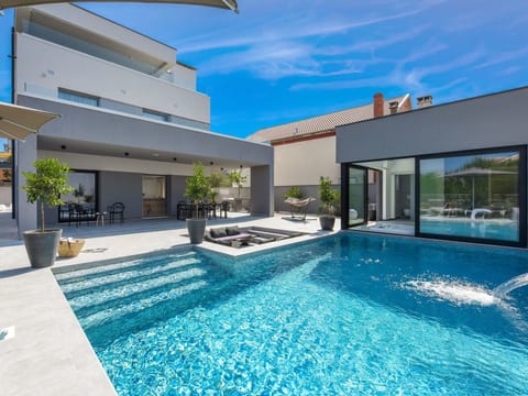 Villa "Omnia" mit Whirlpool