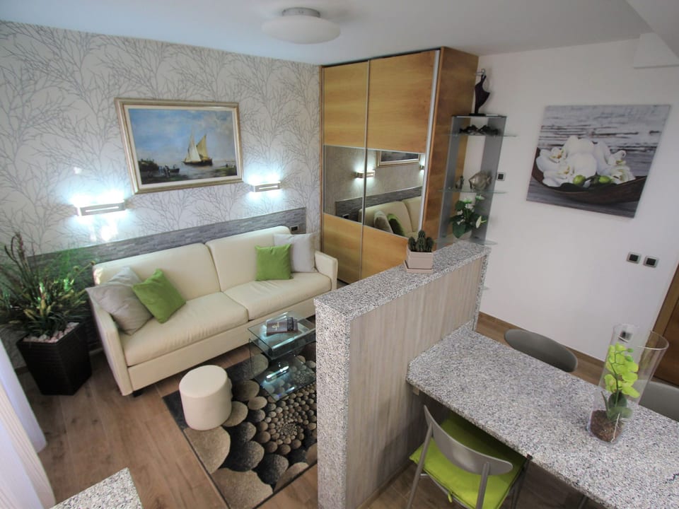 Appartement Silvia mit Terrasse und Meerblick - Portorož