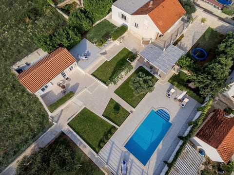 Finca mit Garten, Grill und Terrasse
