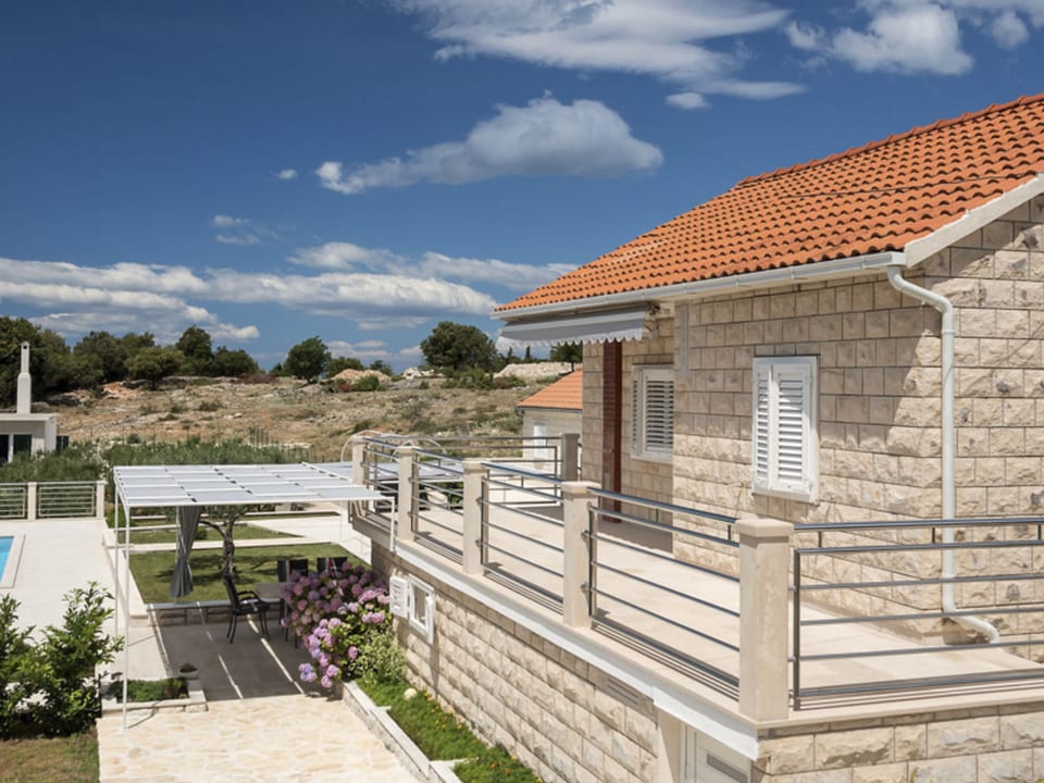 Finca mit Garten, Grill und Terrasse - Gornji Humac