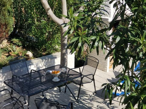 Appartement in Kožino mit Garten, Terrasse und Grill