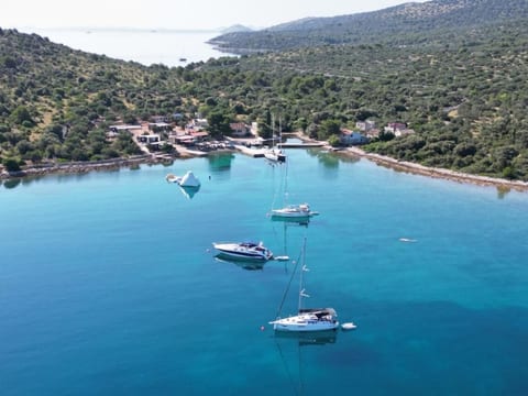 Strandhaus Lady - Ferienanlage Bain, Žut - Kornati
