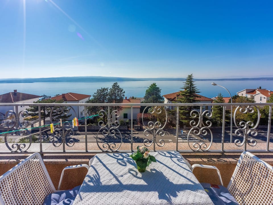 Appartement in Crikvenica mit Meerblick, Nähe Sandstrand - Crikvenica