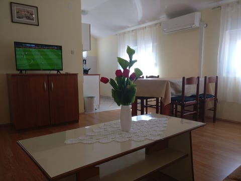 Wohnung in Vir mit privatem Balkon
