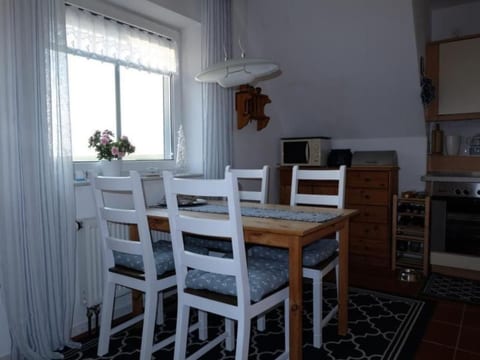 Gemütliche Ferienwohnung in Upleward mit Balkon