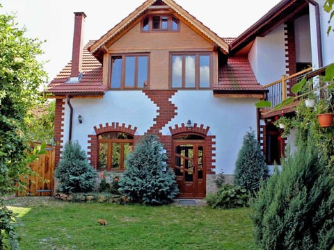 Casa Crina - rustikale Ferienvilla in Siebenbürg