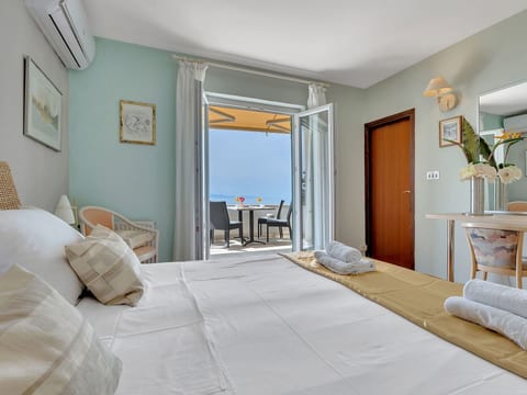 Tolle Wohnung in Drašnice mit Schönem Garten