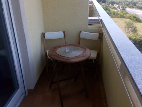 "Blaues" Apartment mit Swimmingpool