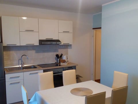 "Blaues" Apartment mit Swimmingpool