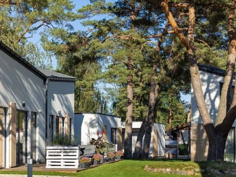 mit Terrasse