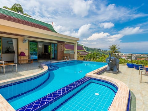 Luxuriöse Villa, Personal, privater Koch, Meerblick